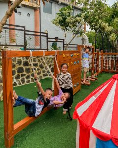 Kid friendly cafe
